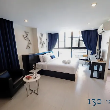 130 Hotel & Residence Bangkok Exterior photo