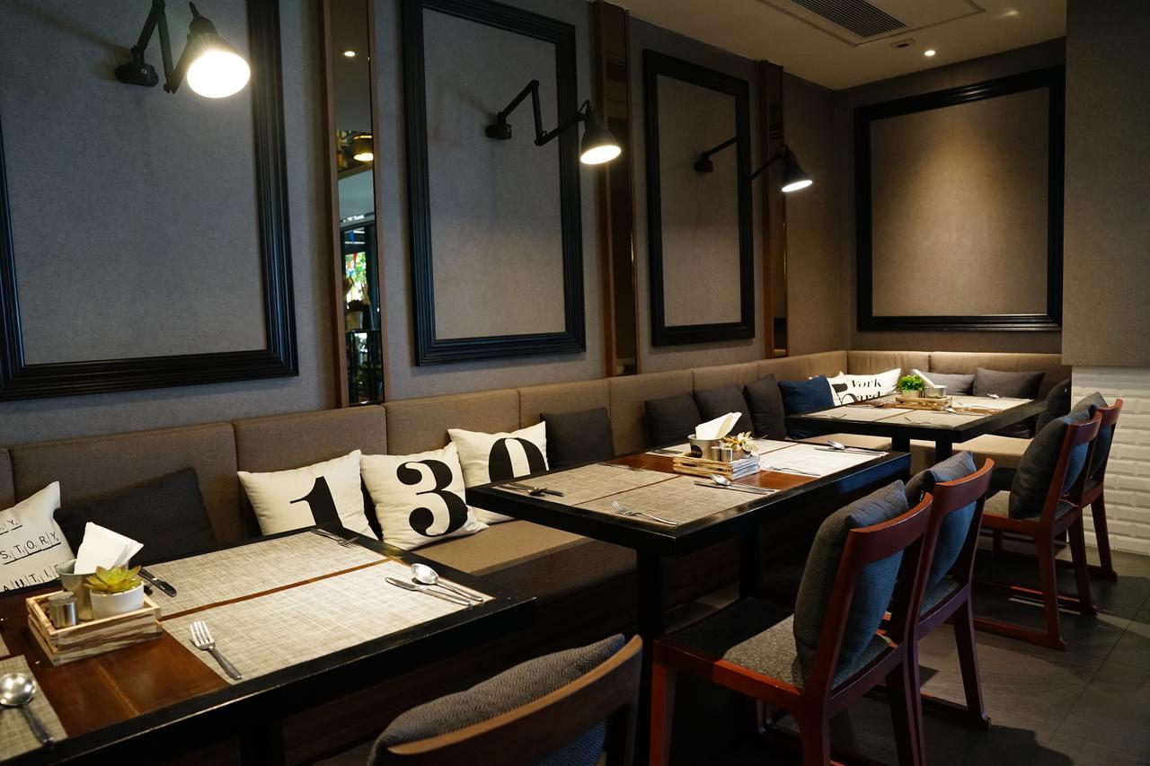 曼谷130号酒店及公寓 4*